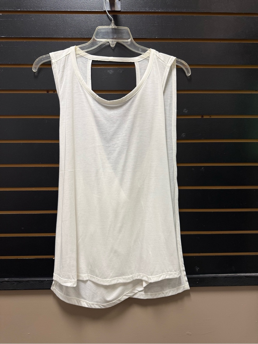 Nike Yoga Dri-FIT Tank Top Women’s 2X Cream Open Back Sleeveless